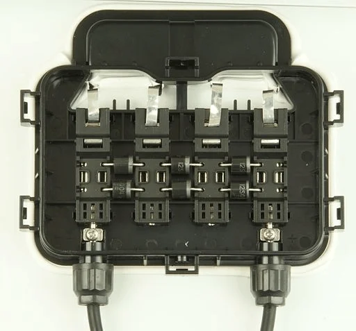 Junction_box_of_solar_panelcdd771f1b59c446e9b645b70a6532e99 Solar Junction Box