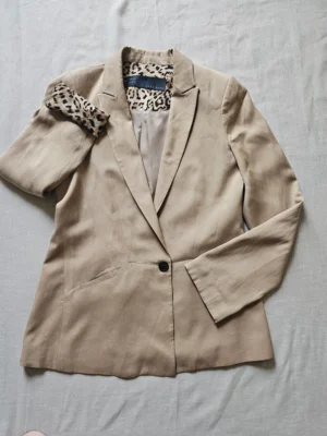 Zara Women's Blazers — XS–XL — 15pc carton