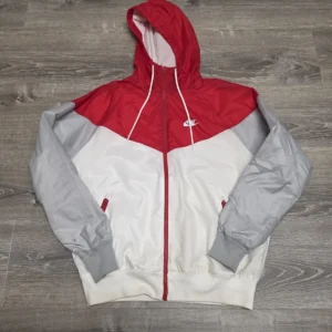 Nike Women's Jackets — XS–XL — 15pc carton